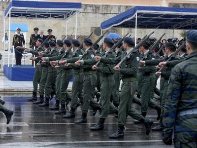 Τι θα γίνει με τις άδειες των φαντάρων γ...