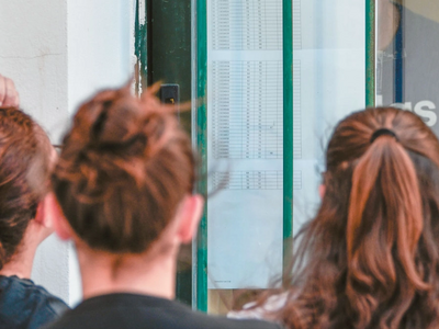 Πανελλήνιες 2025: Ανακοινώθηκαν οι βαθμο...