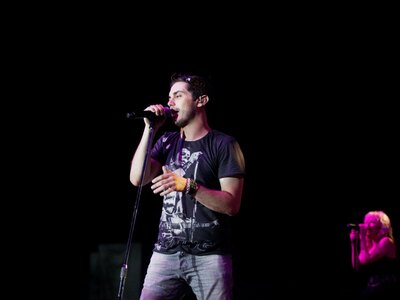 Αναβάλλεται η συναυλία του Μιχάλη Χατζηγιάννη 