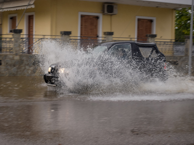 Καιρός: Ισχυρό κύμα κακοκαιρίας από Δευτ...