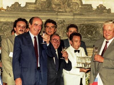 1992. Συνάντηση με τον τότε πρόεδρο της ...