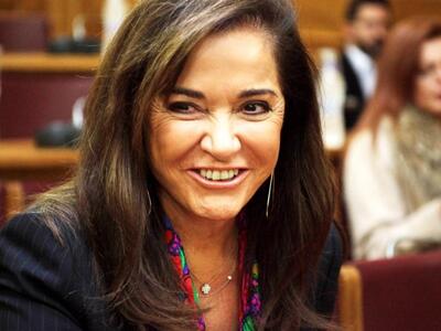 Ντόρα Μπακογιάννη: «Συνήθως δε με ρωτάνε...