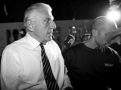 Ο Εισαγγελέας ζητά να καθίσει ξανά στο σ...