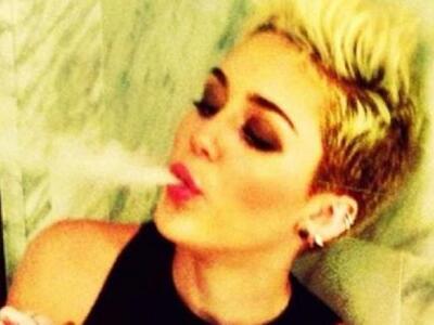 H Miley Cyrus λέει πως είναι καλύτερη απ...