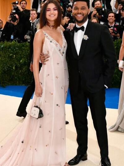 ΣΕΛΕΝΑ ΓΚΟΜΕΖ ΜΕ COACH