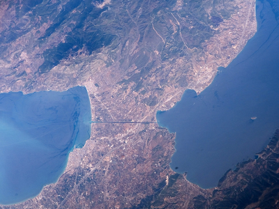 Η διώρυγα σε φωτογραφία από τον Διεθνή Δ...