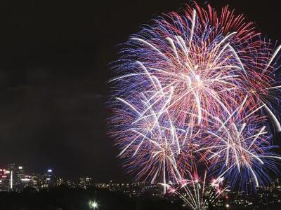 2014 ευχές από την ομάδα του thebest.gr...