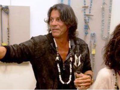 Στη Σκιάθο κάνει Πάσχα ο Ηλίας Ψινάκης 