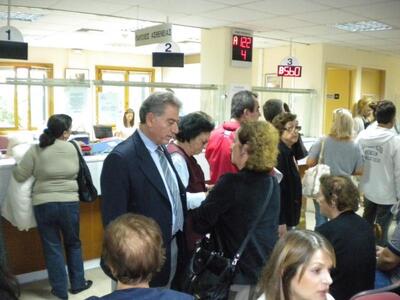 Εργαζόμενοι ΙΚΑ: Ξεχειλίζει η οργή για τ...