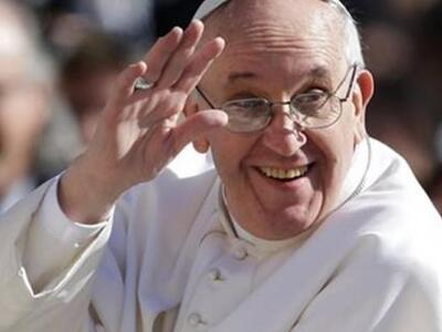 Τα πρώτα του Χριστούγεννα ως πάπας γιορτ...