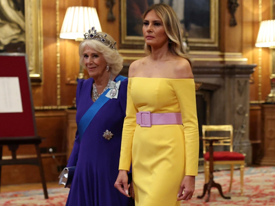 «Πόλεμος» για το κίτρινο φόρεμα της Μελά...