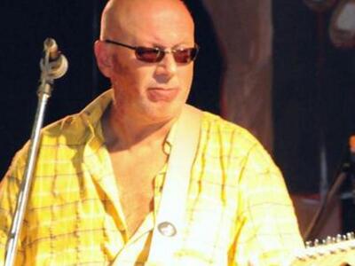 Άκολη Αιγίου: Συναυλία με τον Λάκη Παπαδ...