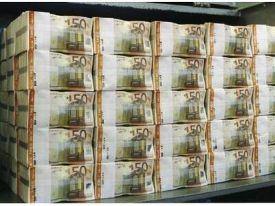 Στην εκταμίευση 3,3 δισ. ευρώ προς την Ε...