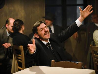 Σε σκηνή από το φιλμ "Ουζερί Τσιτσά...