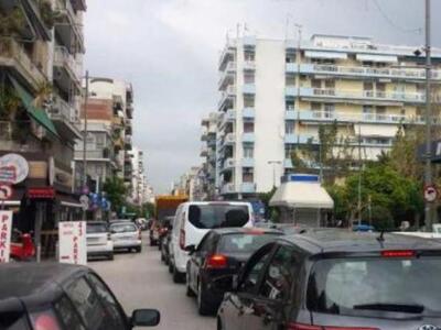  Μποτιλιάρισμα στο κέντρο  της Πάτρας - ...
