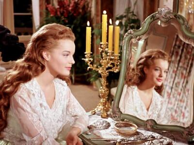 Βεβήλωσαν τον τάφο της αξέχαστης ηθοποιο...