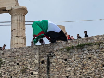 Προσήχθησαν 12 άτομα της Νέας Αριστεράς ...