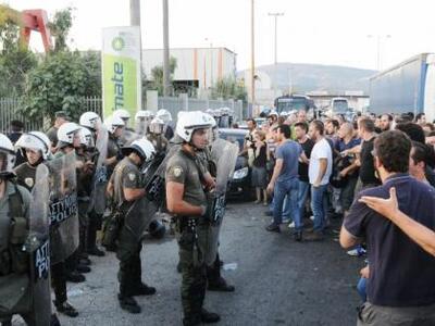 Σε εξέλιξη πορεία των απεργών της Χαλυβουργίας