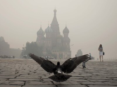 Εγκαταλείπουν με κάθε μέσο τη Μόσχα -  Β...
