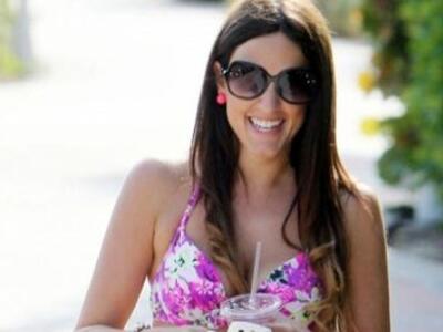 Η Claudia Romani και οι καμπύλες της - Α...