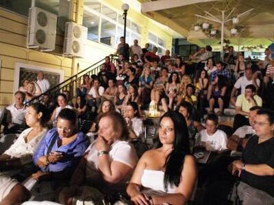 Αίγιο: Μάγεψαν το κοινό Sexteto και η Συ...