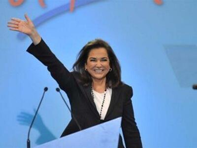 Μπακογιάννη: Κάποιοι θέλουν να γίνουν πρ...