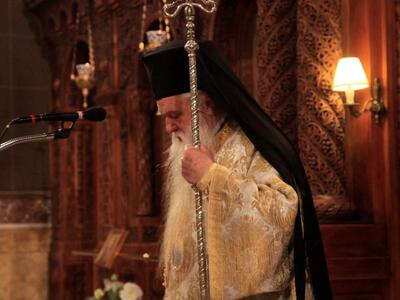 Επιτήδειοι εξαπατούν πιστούς στο διαδίκτ...