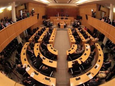 Εγκρίθηκαν δύο νομοσχέδια από την κυπριακή βουλή