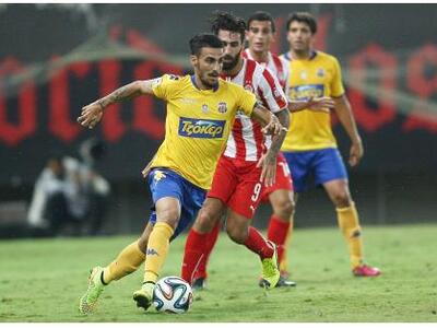 Ποδόσφαιρο: Ο Γιώργος Κατίδης είναι κοντ...