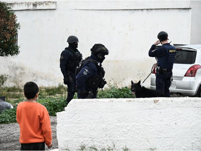 Πάτρα: 5 συλλήψεις σε καταυλισμούς Ρομά