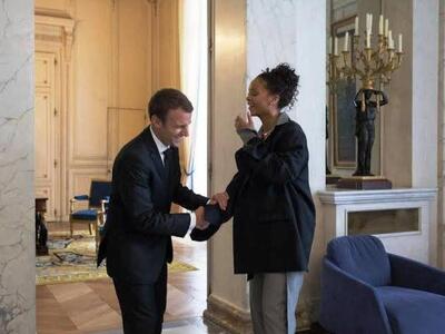 Με casual εμφάνιση η Ριάνα συναντήθηκε μ...