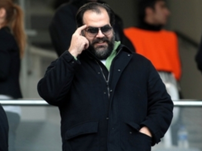 Αναλαμβάνει δράση ο Πατέρας