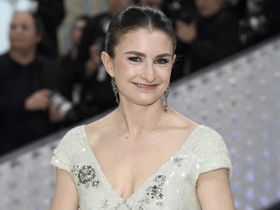 Κλόε Μαλ: Η διάδοχος της Άννα Γουίντουρ ...