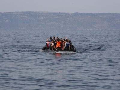 Αναφορές για ναυάγιο με 82 πρόσφυγες νότ...