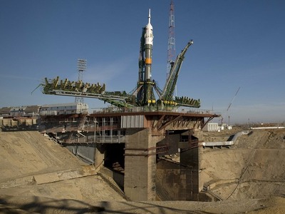  Επίθεση με πυραύλους σε φορτίο με αμερι...