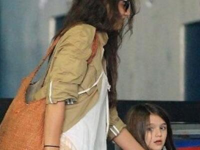 Θύμα τροχαίου η Katie Holmes και η Suri-...