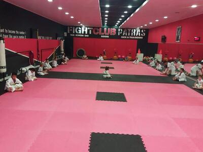 Το Fight Club Πάτρας κόβει την πρωτοχρον...