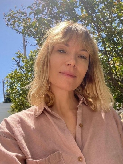 Πορτρέτο: Η κοντινή, τελευταία της ανάρτ...