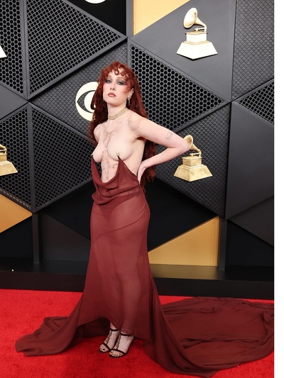 Σάπελ Ρόναν με custom Mugler