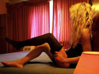 Κρήτη: Αστυνομική επιχείρηση σε οίκους α...