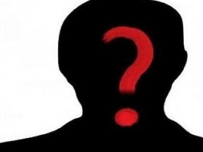 Κύπριος πασίγνωστος τραγουδιστής σε ροζ ...