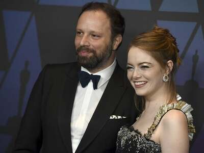 Έμα Στόουν: Με ξυρισμένο κεφάλι στην αφί...