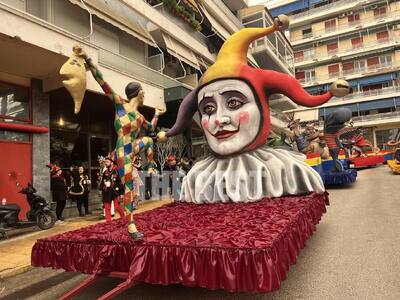 Πατρινό Καρναβάλι: Οι μικροί παίρνουν θέ...