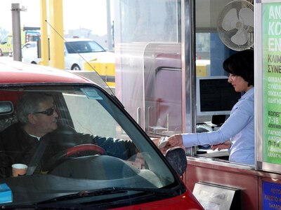 Δεν αναπροσαρμόζονται τα διόδια στη γέφυ...