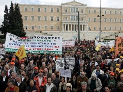 Η ΓΣΕΕ πάει για νέες απεργίες και λέει ό...