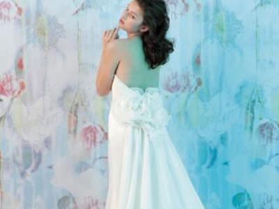 Σε νέα διεύθυνση το κατάστημα νυφικών &q...