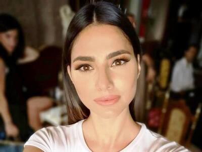 H Ηλιάνα Παπαγεωργίου γυμνάζεται πριν τα...