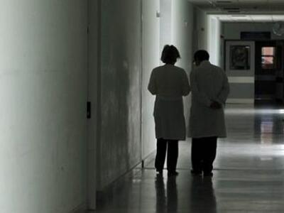 Κομμωτής με πλαστό πτυχίο νοσηλευτικής δ...