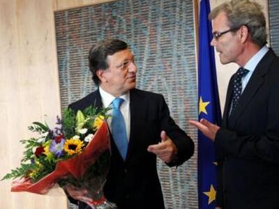 Στα χέρια των Ρομπάι, Μπαρόζο και Σουλτς...