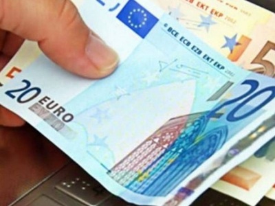 Επίδομα ανεργίας: Αυξάνεται στα 438 ευρώ...